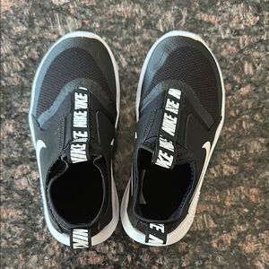 Nike Black Slip-On Sneakers Comfortable Casual Wear